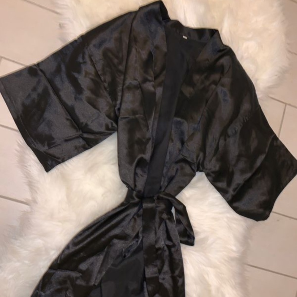 Black Satin Robe - Picture 4 of 5